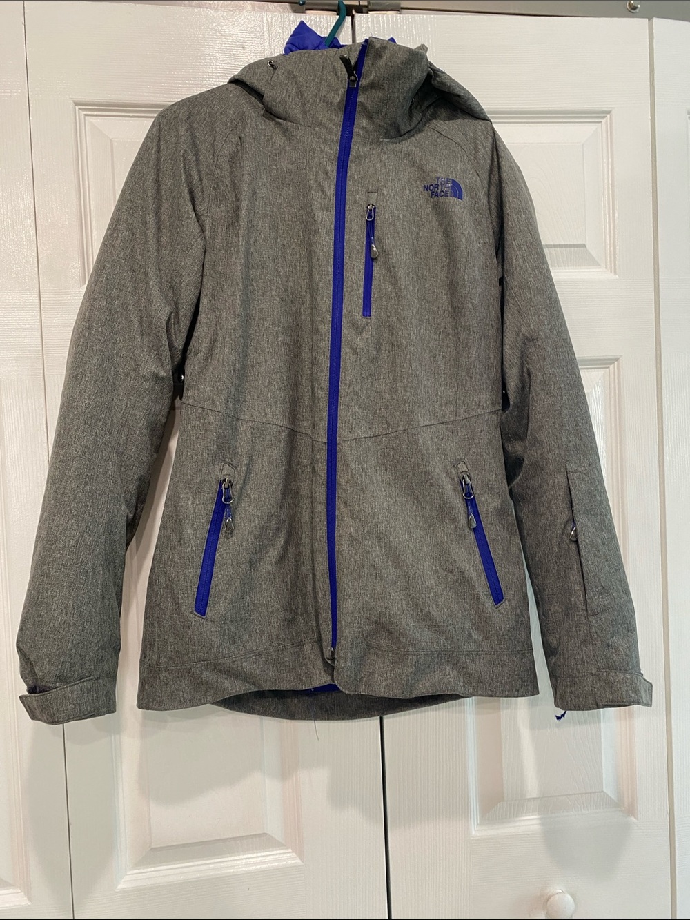 The North Face Women's Gray Ski/Board Jacket and zip in insulation jacket